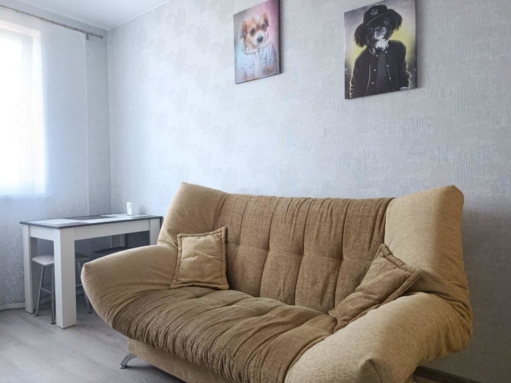 Самара: EasyRent (ИзиРент) на проспекте Карла Маркса 246