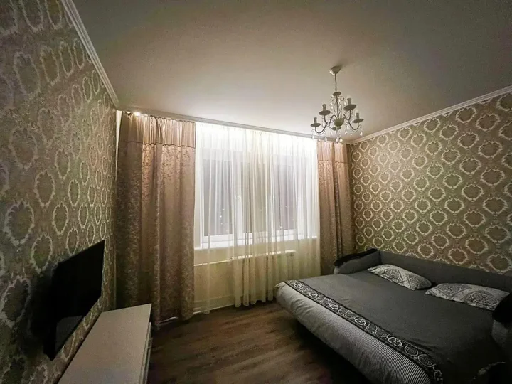 Свердловский: AlexHome (АлексХоум) на улице Алексея Короткова 1