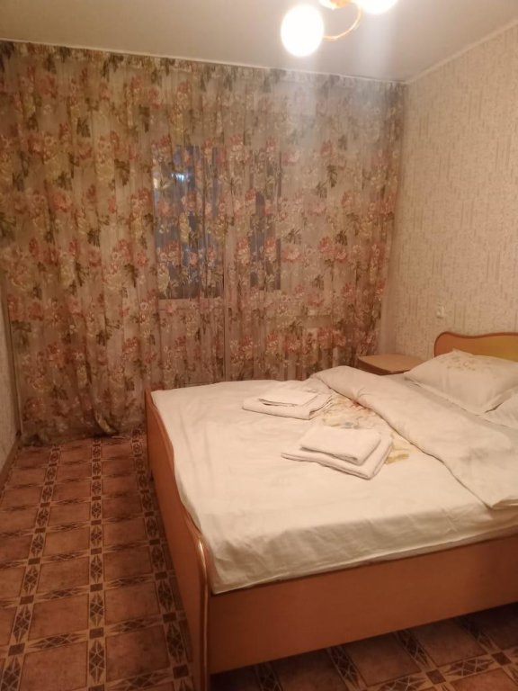 Уральск: Мода в доме на проспекте Абая 108