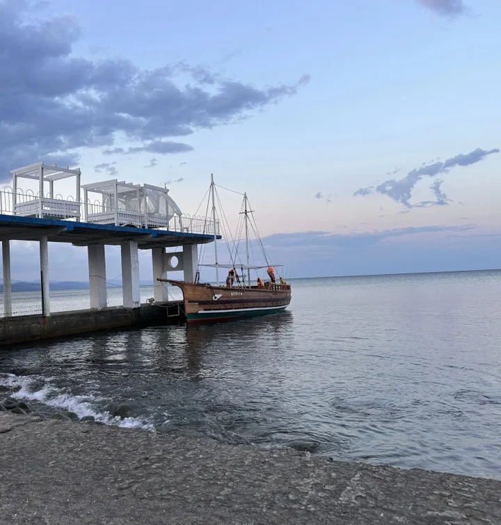 Алушта: Розов Хутор