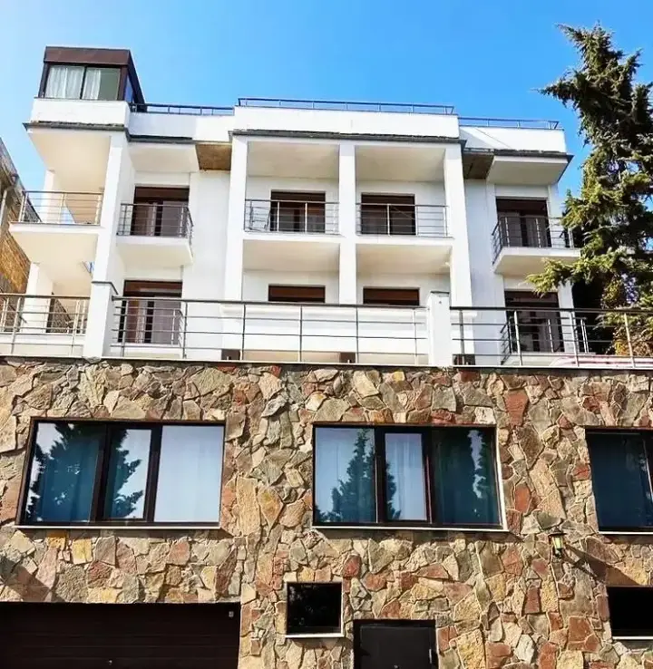 Алушта: Розов Хутор