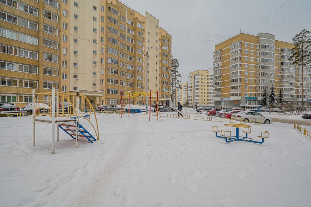 Верхняя Пышма: Хорошего дня на улице Уральских рабочих