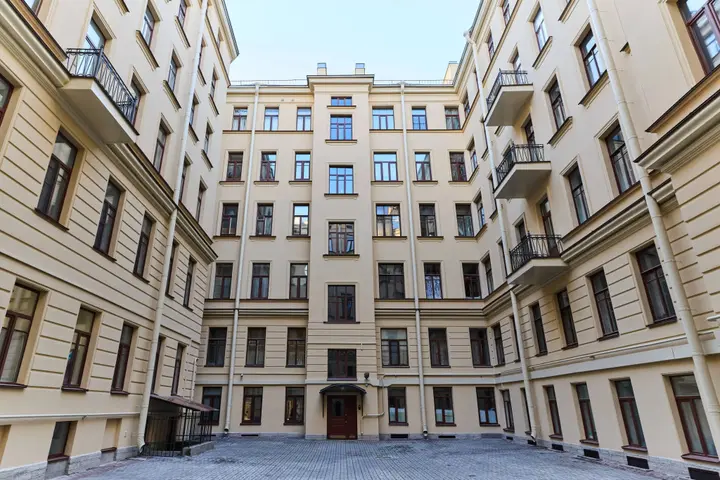 Санкт-Петербург: Комфортная двухкомнатная квартира в самом центре