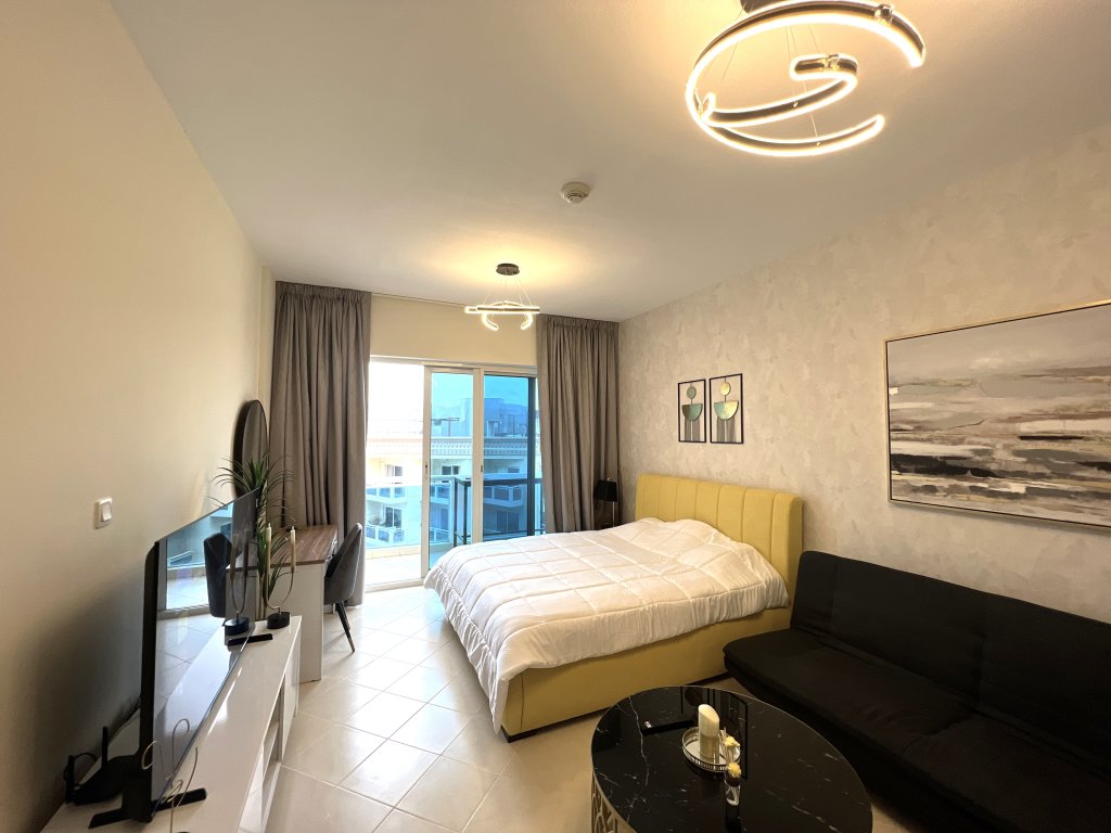 Дубай: Апартаменты Cosmos Living in Lago Vista IMPZ