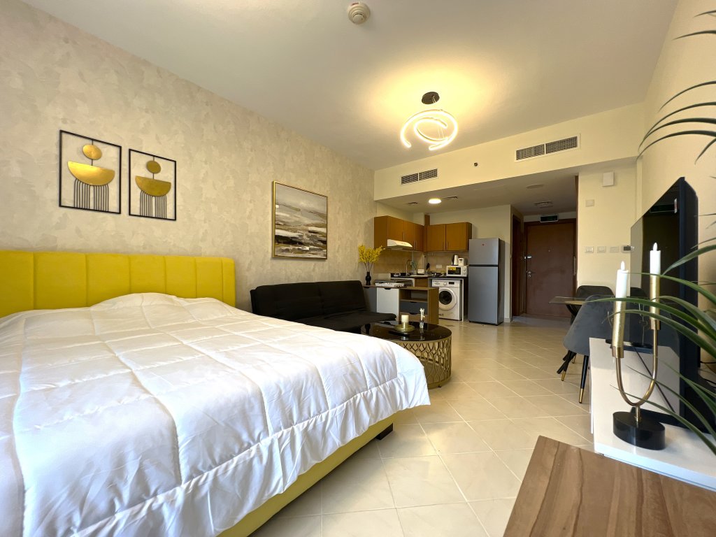 Дубай: Апартаменты Cosmos Living in Lago Vista IMPZ