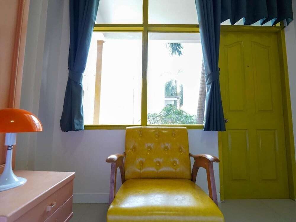 Бангкок: RoomQuest Hotel Pratunam
