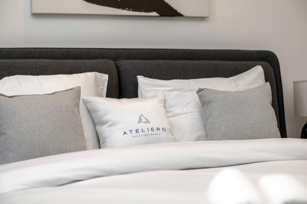 Дубай: Апартаменты Designer Studio in Sterling Business Bay