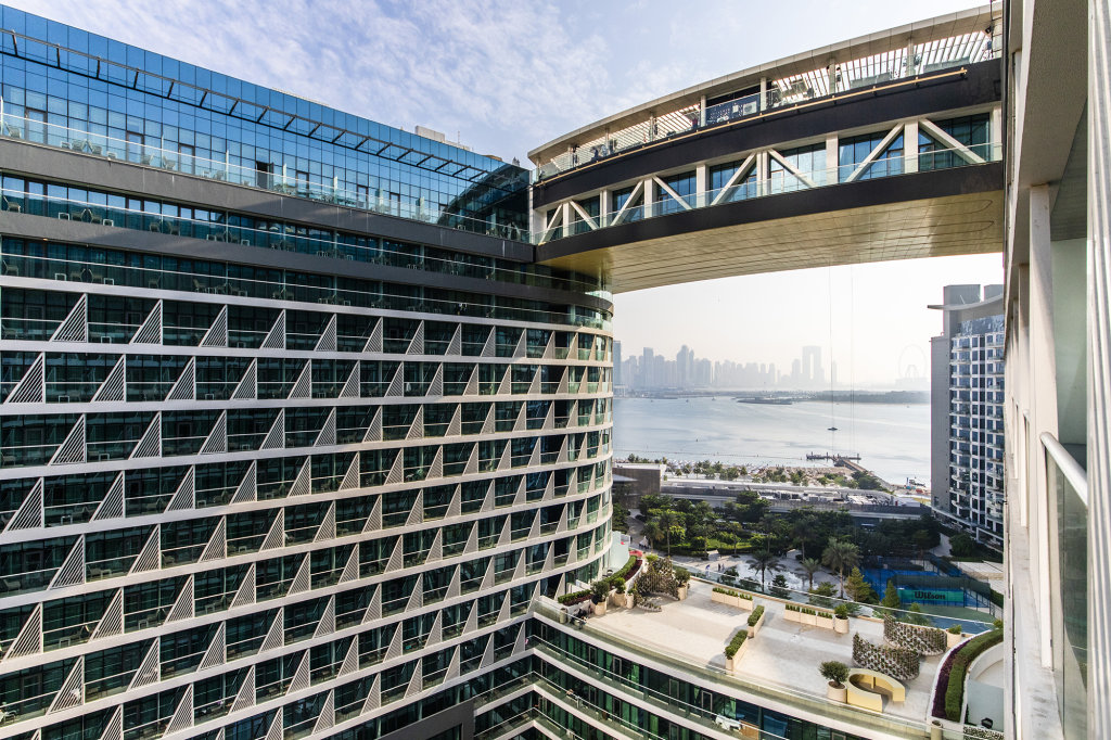 Дубай: Апартаменты Ideal 1BR with sea view on Palm Jumeirah