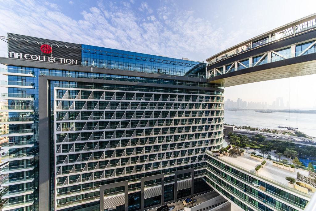 Дубай: Апартаменты Ideal 1BR with sea view on Palm Jumeirah