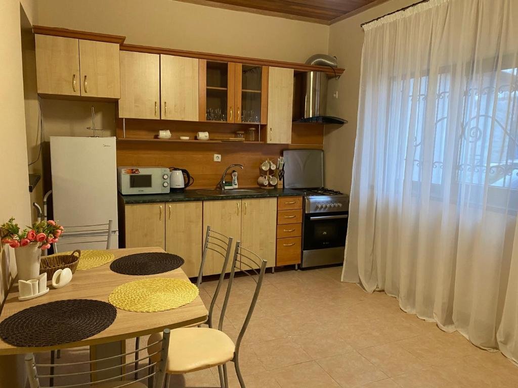 Сухум: Апартаменты Nartaa House