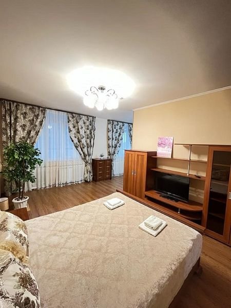 Красноярск: Апартаменты в Белых Росах на Ярыгинской набережной, д. 23