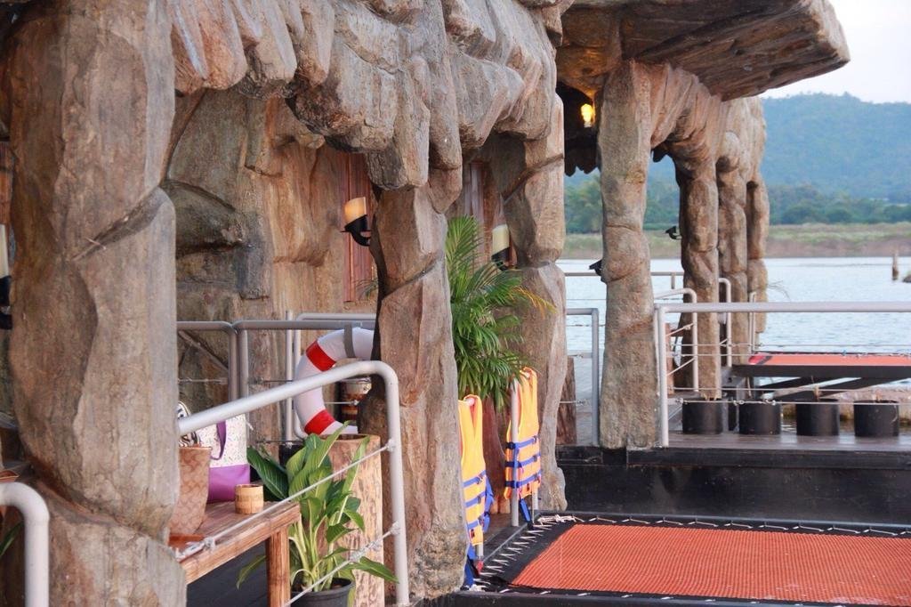 Си-Сават: The Tara Cape Resort