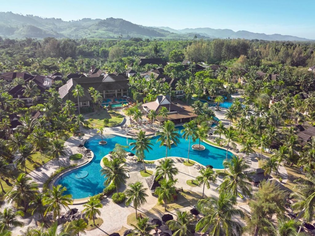 Такуа Па: Robinson Khao Lak