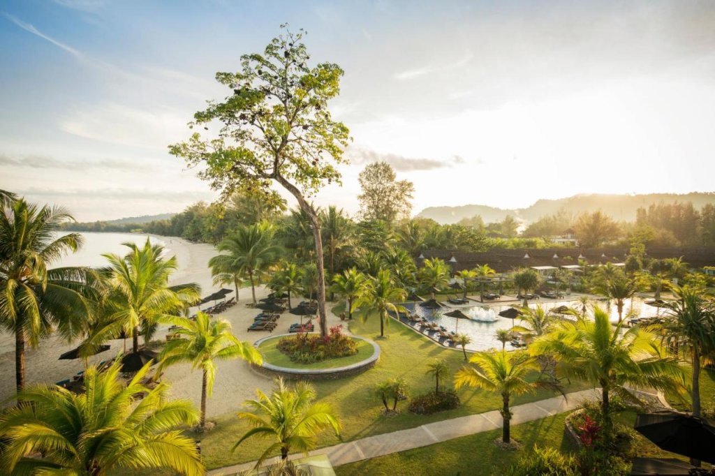 Такуа Па: Robinson Khao Lak