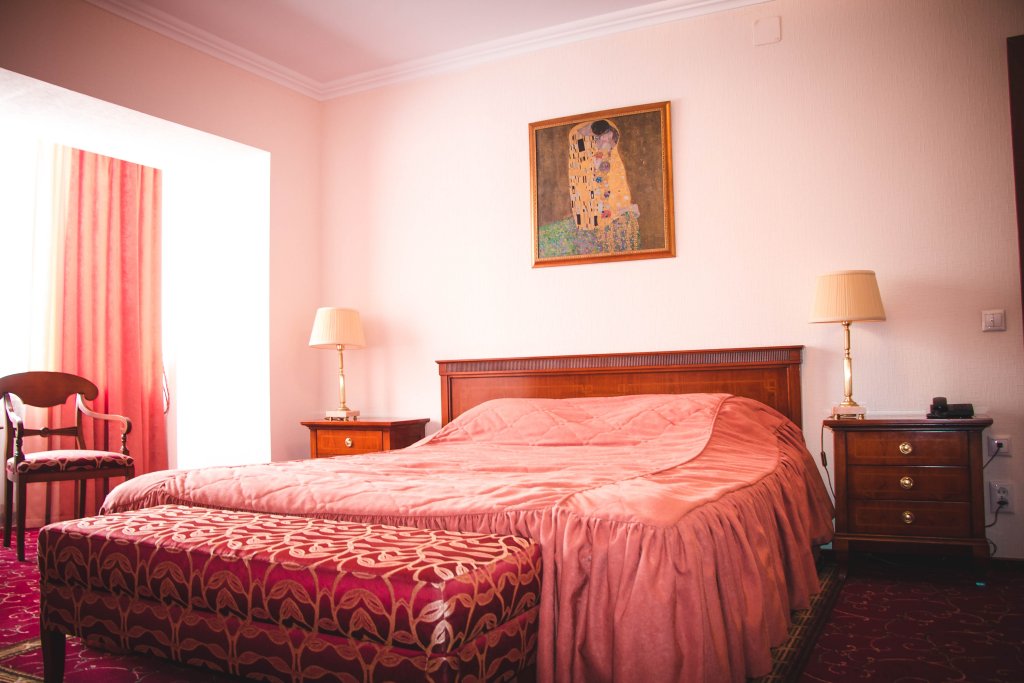 Элиста: Hotel Belyy Lotos