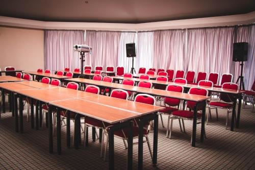 Элиста: Hotel Belyy Lotos