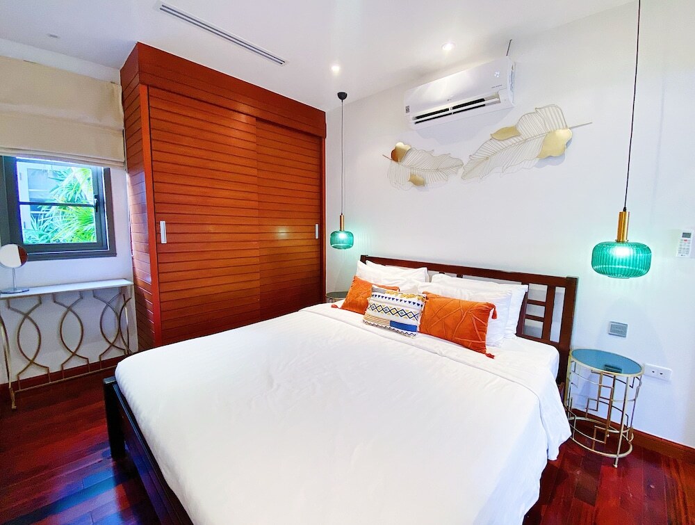 Пхукет: Beautiful 1br Plunge Pool Villa Walk To Bangtao Beach