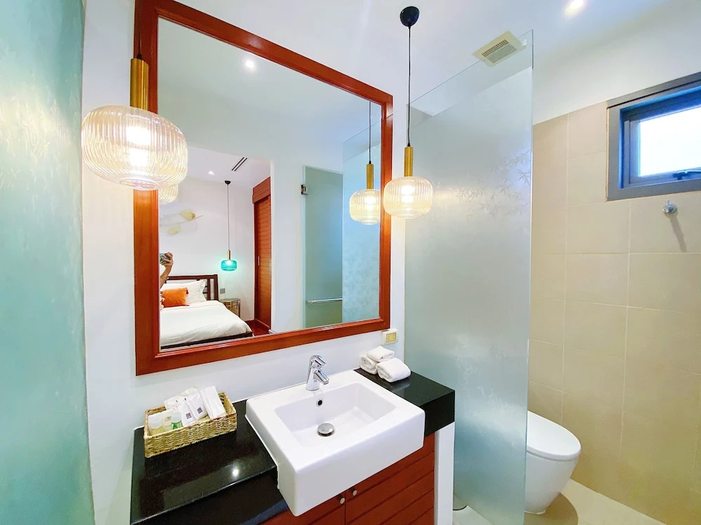 Пхукет: Beautiful 1br Plunge Pool Villa Walk To Bangtao Beach
