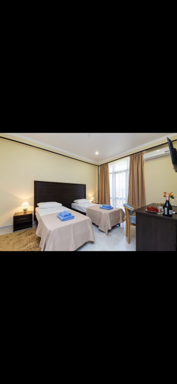 Сухум: Hotel BMG