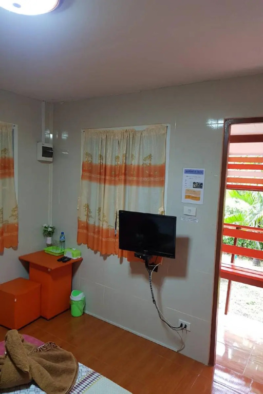 Тха-Май-Руак: Hotel Family House And Resort Phetchaburi by OYO Rooms