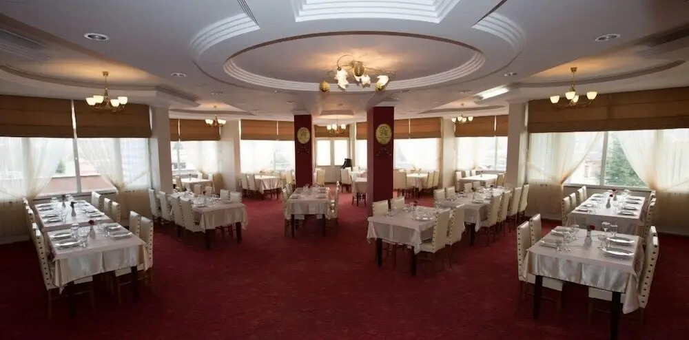 Бартын: Hotel Grand Astra Bartin