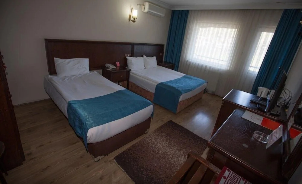 Бартын: Hotel Grand Astra Bartin