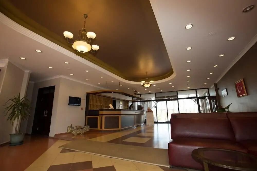 Бартын: Hotel Grand Astra Bartin