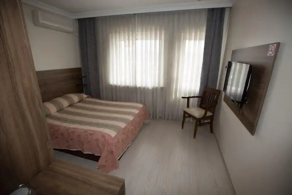 Бартын: Hotel Grand Astra Bartin