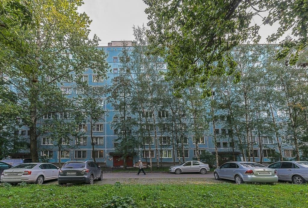 Санкт-Петербург: ComfortFlat Iskrovskiy 28