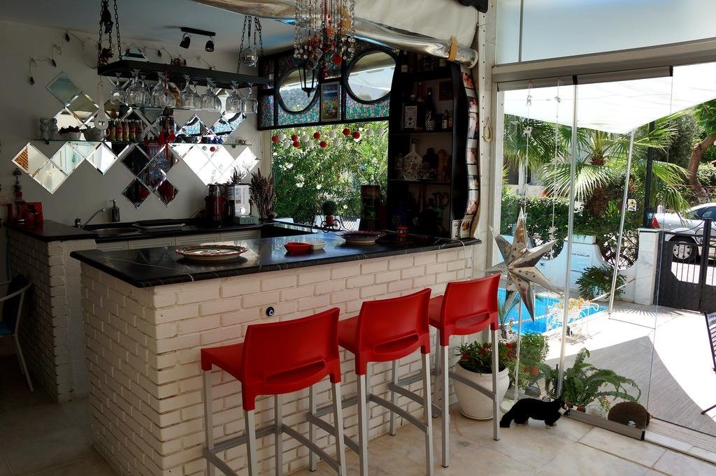 Кемер: Cigdem Han Kemer
