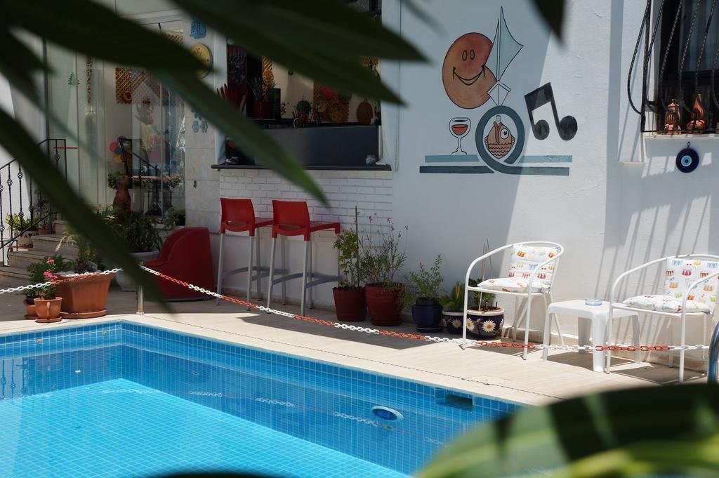 Кемер: Cigdem Han Kemer