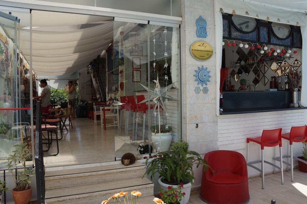 Кемер: Cigdem Han Kemer