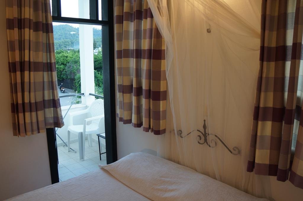 Кемер: Cigdem Han Kemer