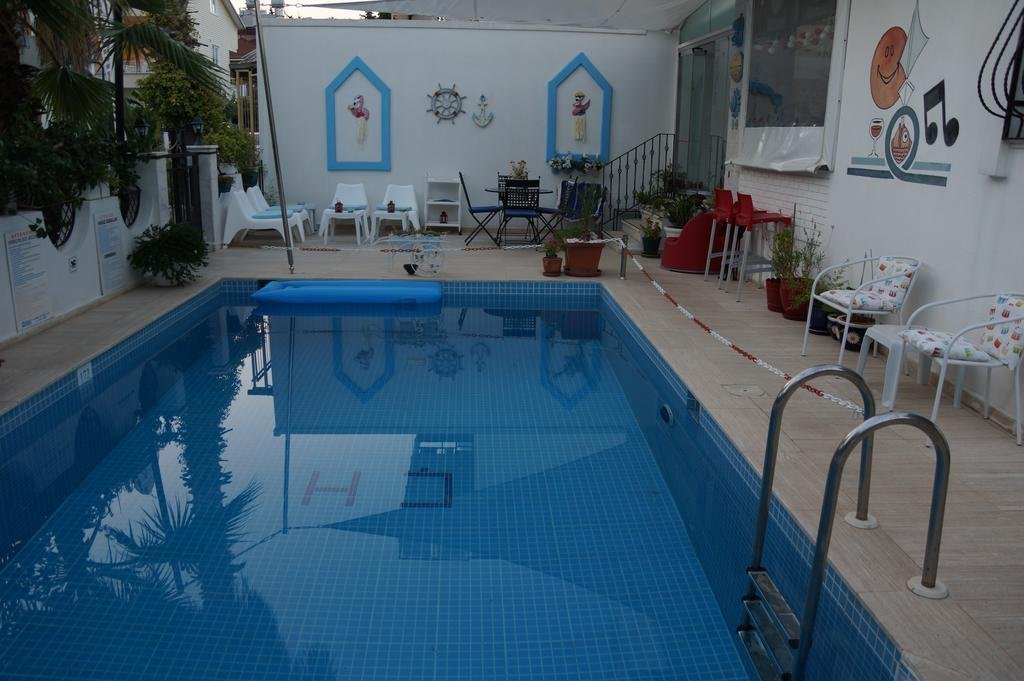 Кемер: Cigdem Han Kemer
