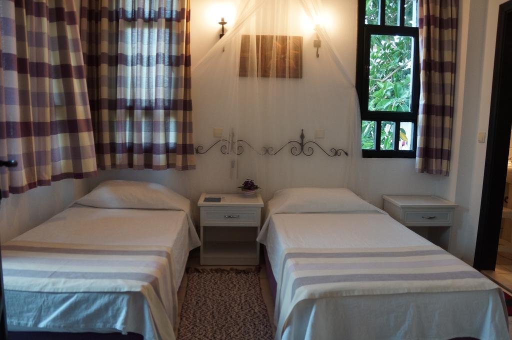 Кемер: Cigdem Han Kemer