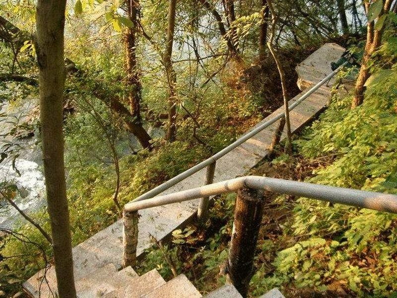 Сай Йок: Mom Chailai Forest Retreat