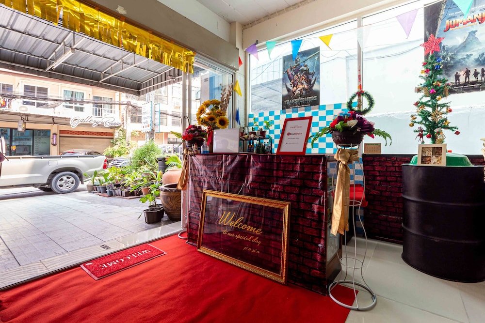 Reddoorz SI - FAH @ Bangsaen Hotel — фото 2