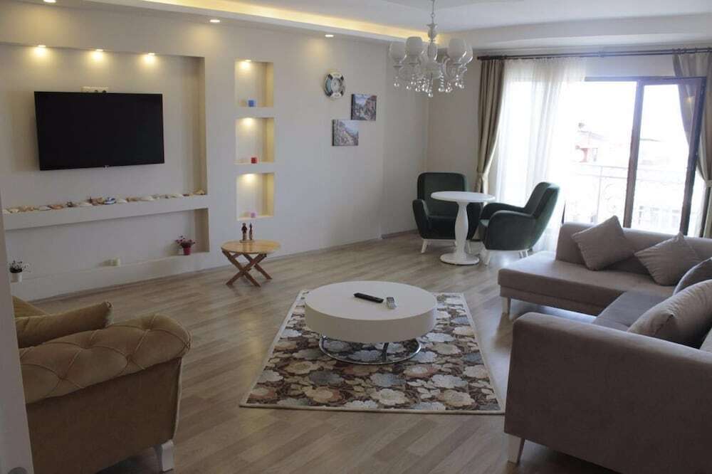 Йомра: Yomra Residence Otel