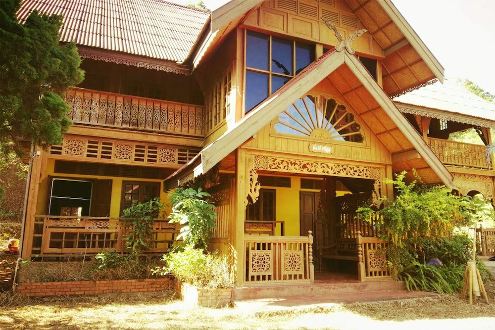 Мэхонгсон: Crossroads house