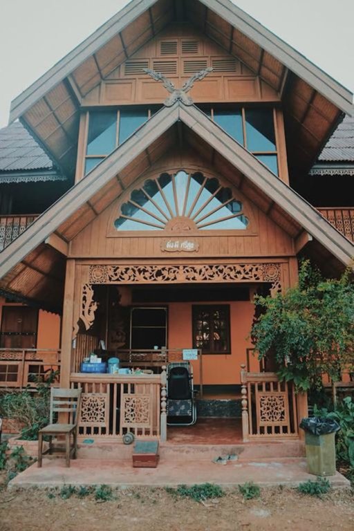 Мэхонгсон: Crossroads house