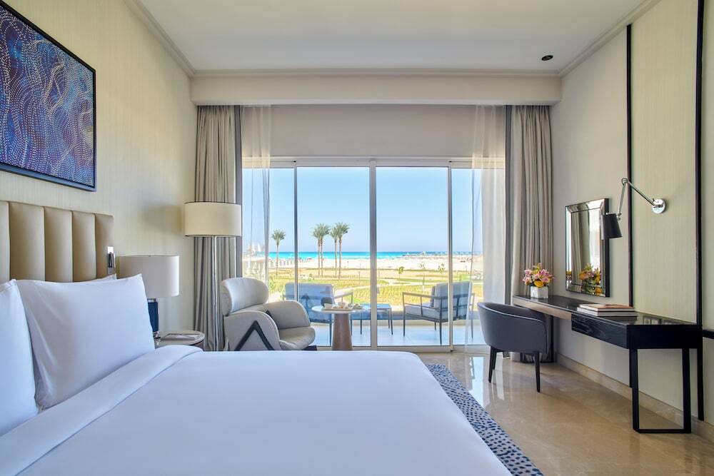 Эль-Аламейн: Address Marassi Beach Resort