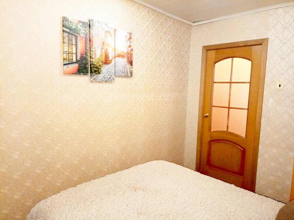 Квартира Двухкомнатная рядом с Фонтанами. Петергоф — фото 2