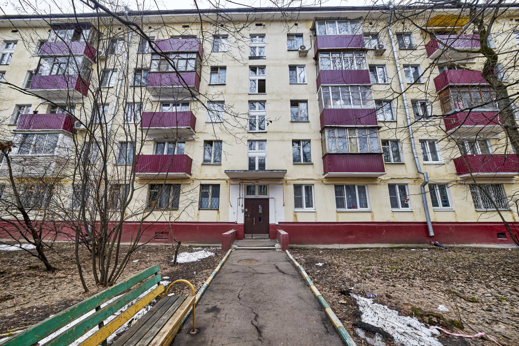 Москва: Апартаменты Просторная 2-к квартира у метро Окружная