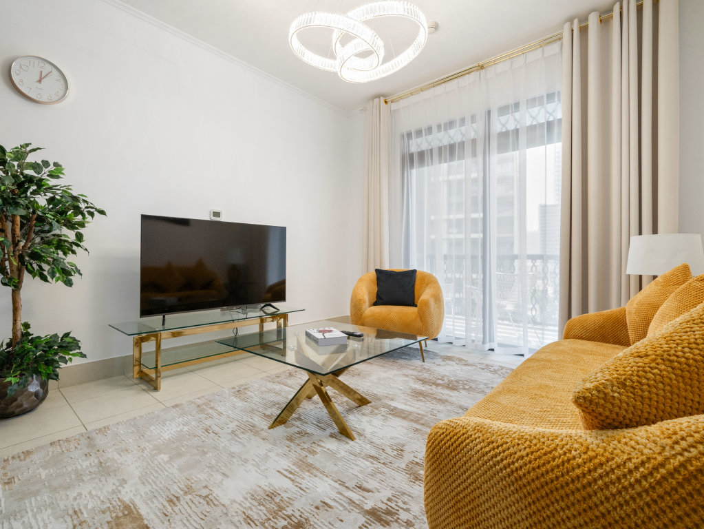 Дубай: Апартаменты Unique 1BR with Balcony Downtown