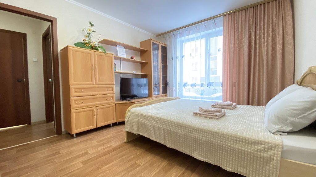 Калуга: Квартира на Петра Тарасова 15