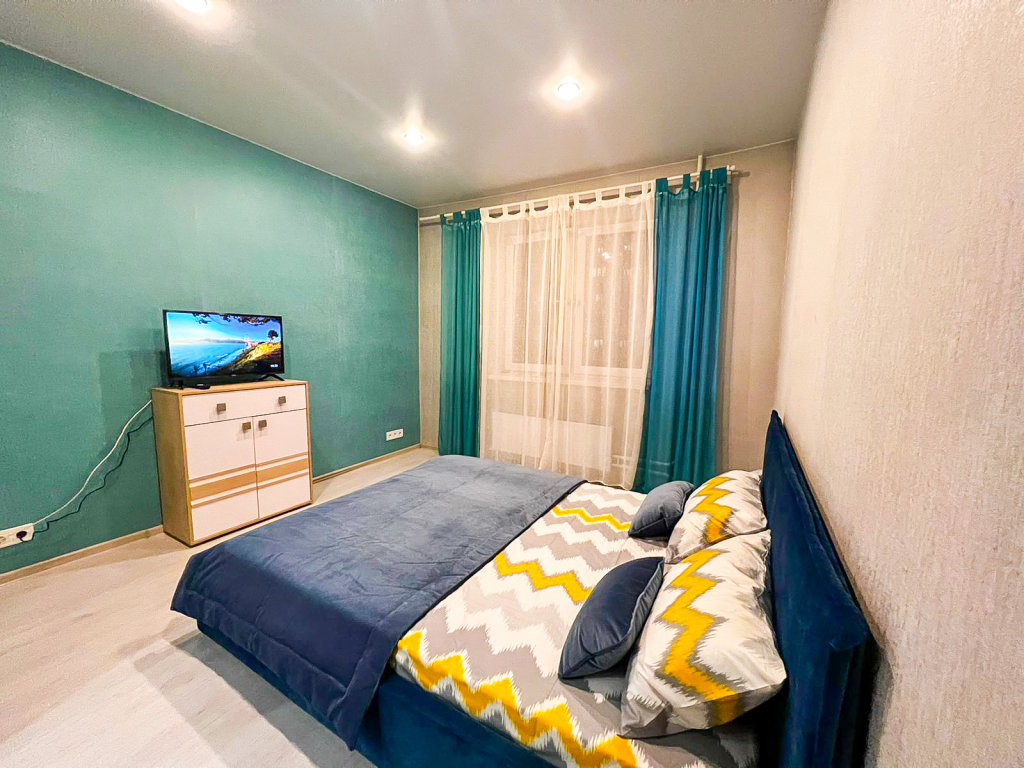 Свердловский: Апартаменты Квартира AlexHome РП Свердловский Заречная 7