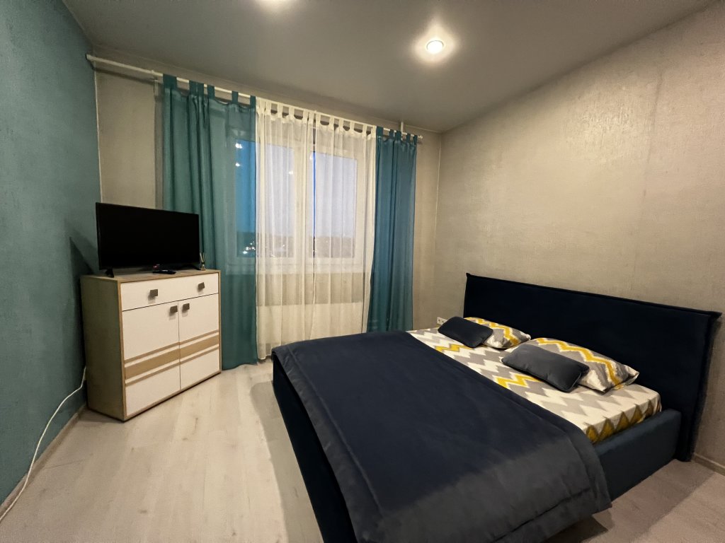 Свердловский: Апартаменты Квартира AlexHome РП Свердловский Заречная 7