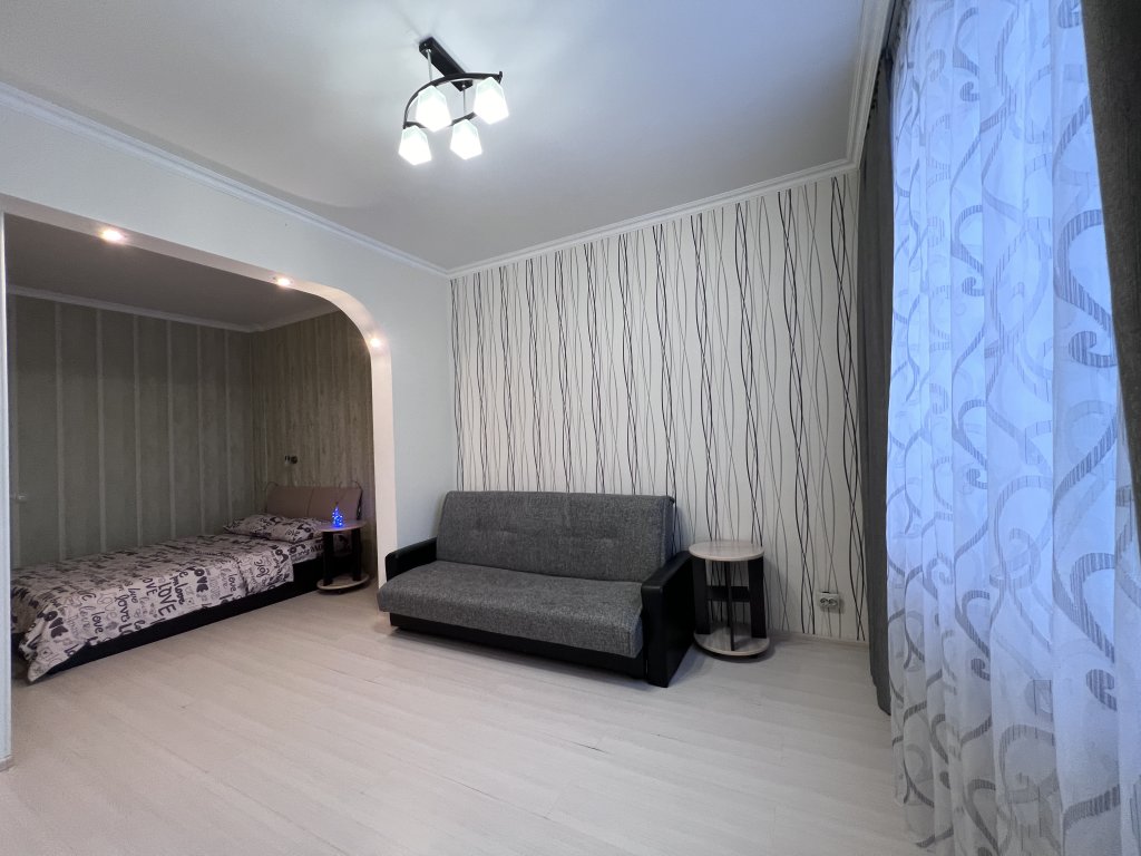 Апартаменты Квартира AlexHome РП Свердловский Заречная 3 — фото 1