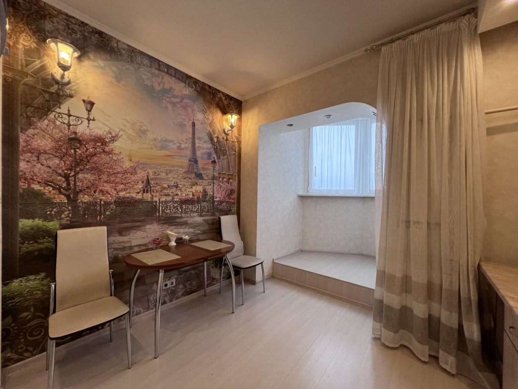 Свердловский: Апартаменты Квартира AlexHome РП Свердловский Заречная 3