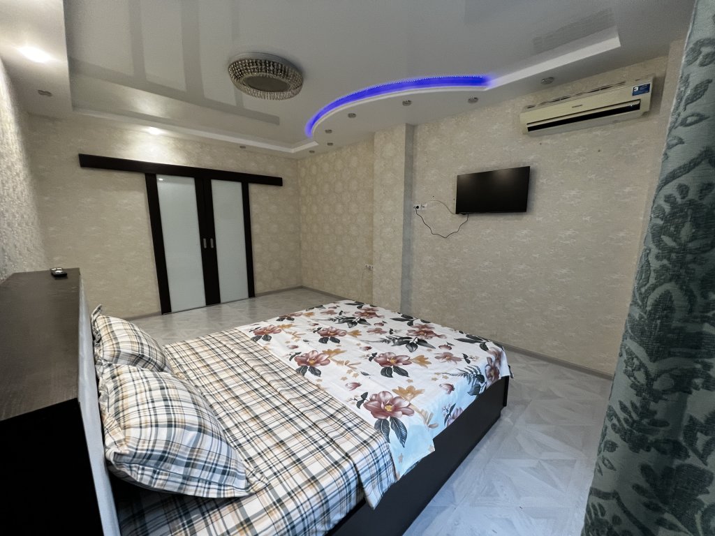 Свердловский: Апартаменты Квартира AlexHome РП Свердловский Михаила Марченко 8